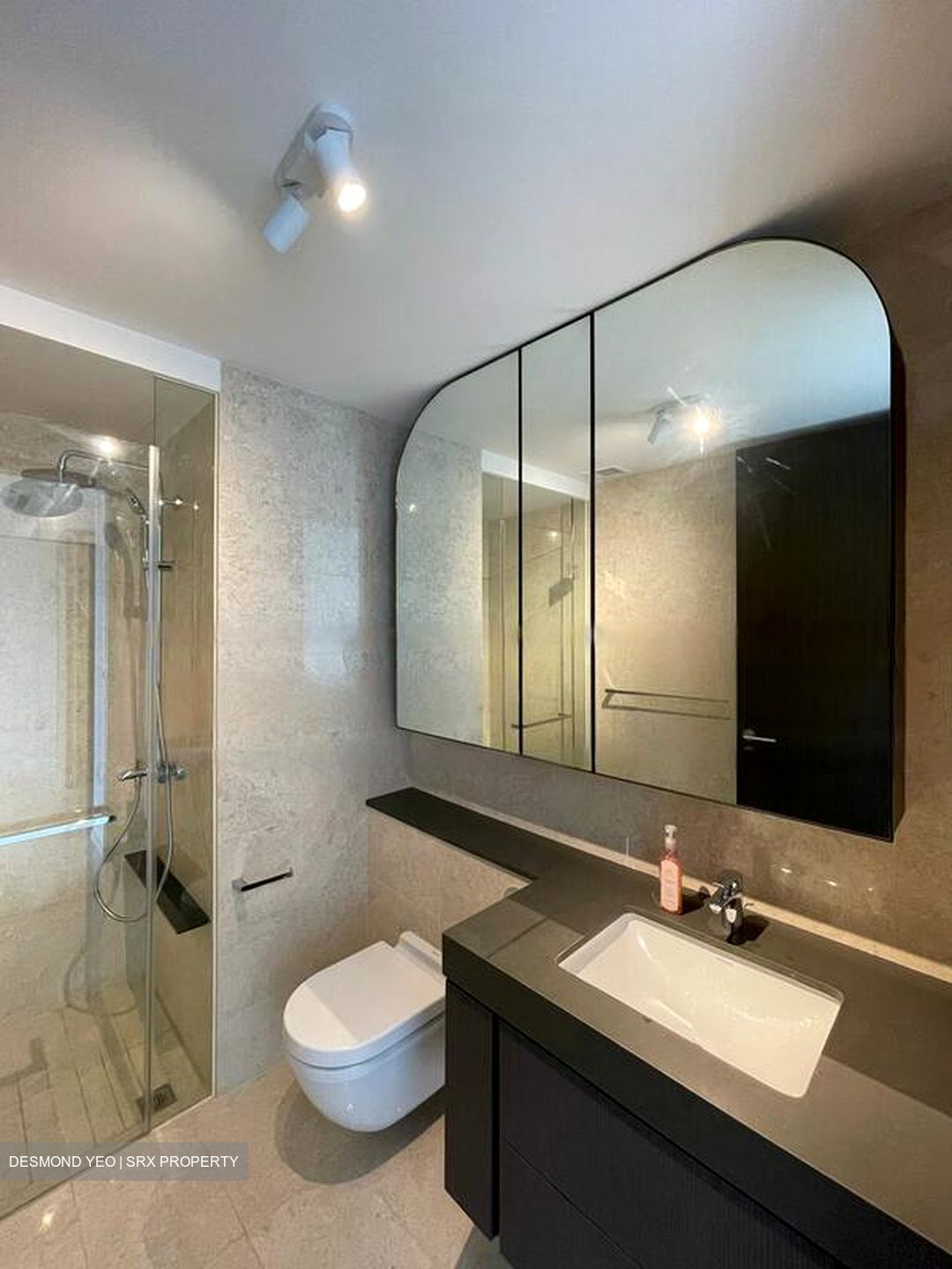Avenue South Residence (D3), Apartment #631475361